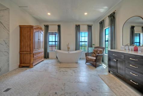 198 Rolling Oak Drive Elgin TX 78621