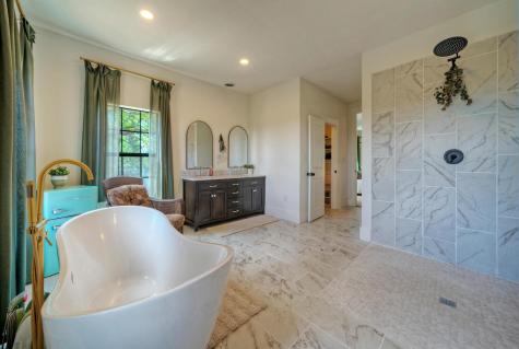 198 Rolling Oak Drive Elgin TX 78621