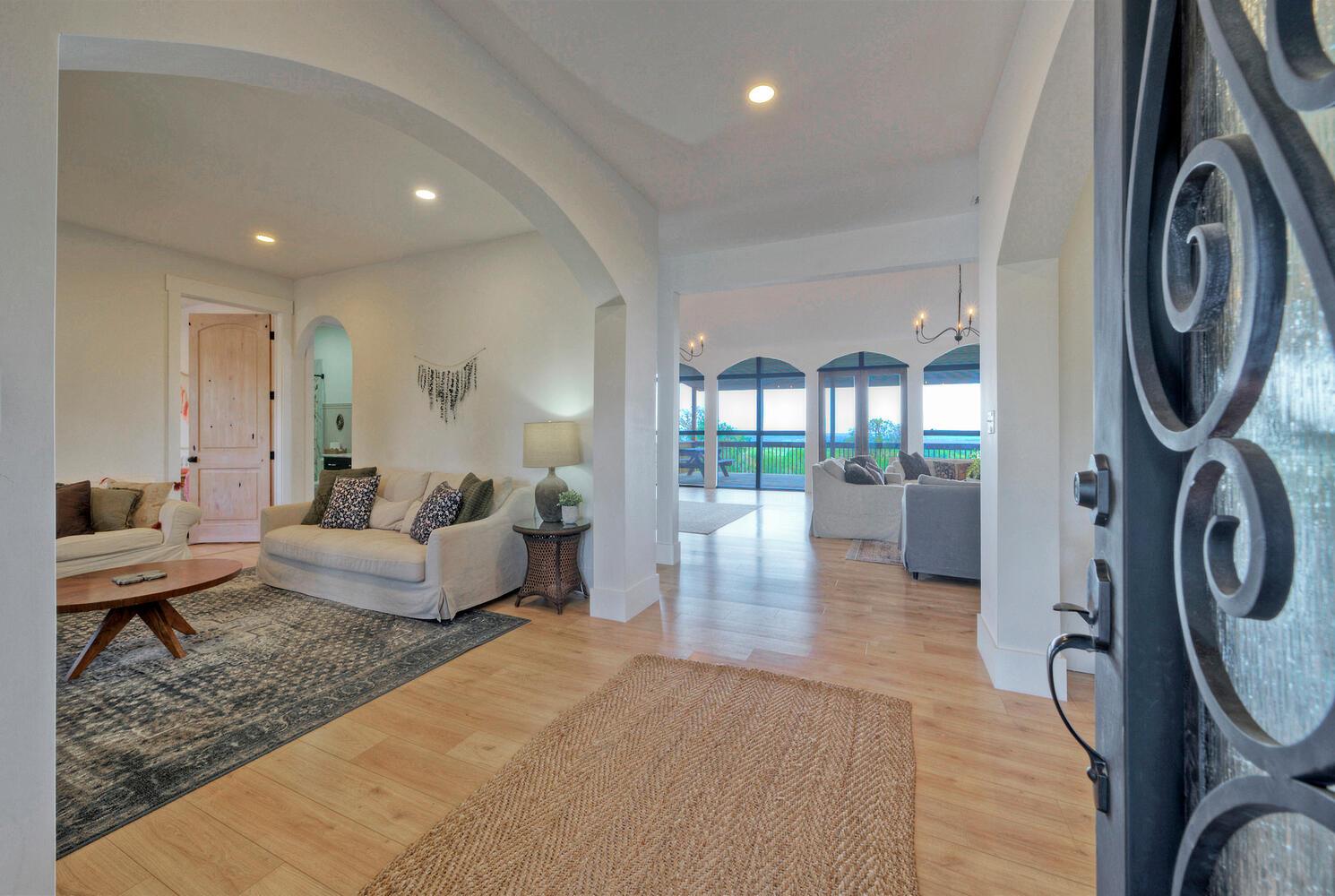198 Rolling Oak Drive Elgin TX 78621