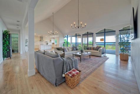 198 Rolling Oak Drive Elgin TX 78621