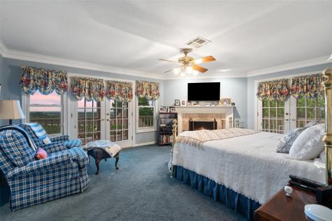 12 Hedge Lane Austin TX 78746