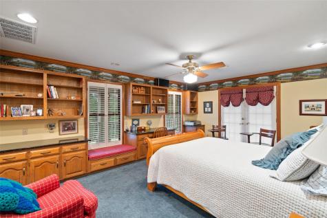 12 Hedge Lane Austin TX 78746