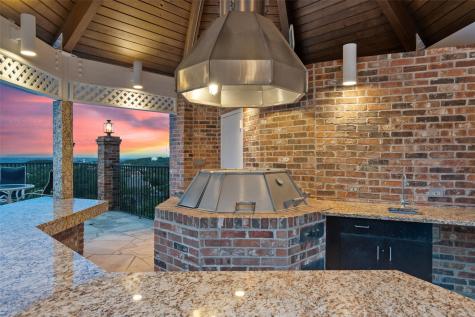 12 Hedge Lane Austin TX 78746