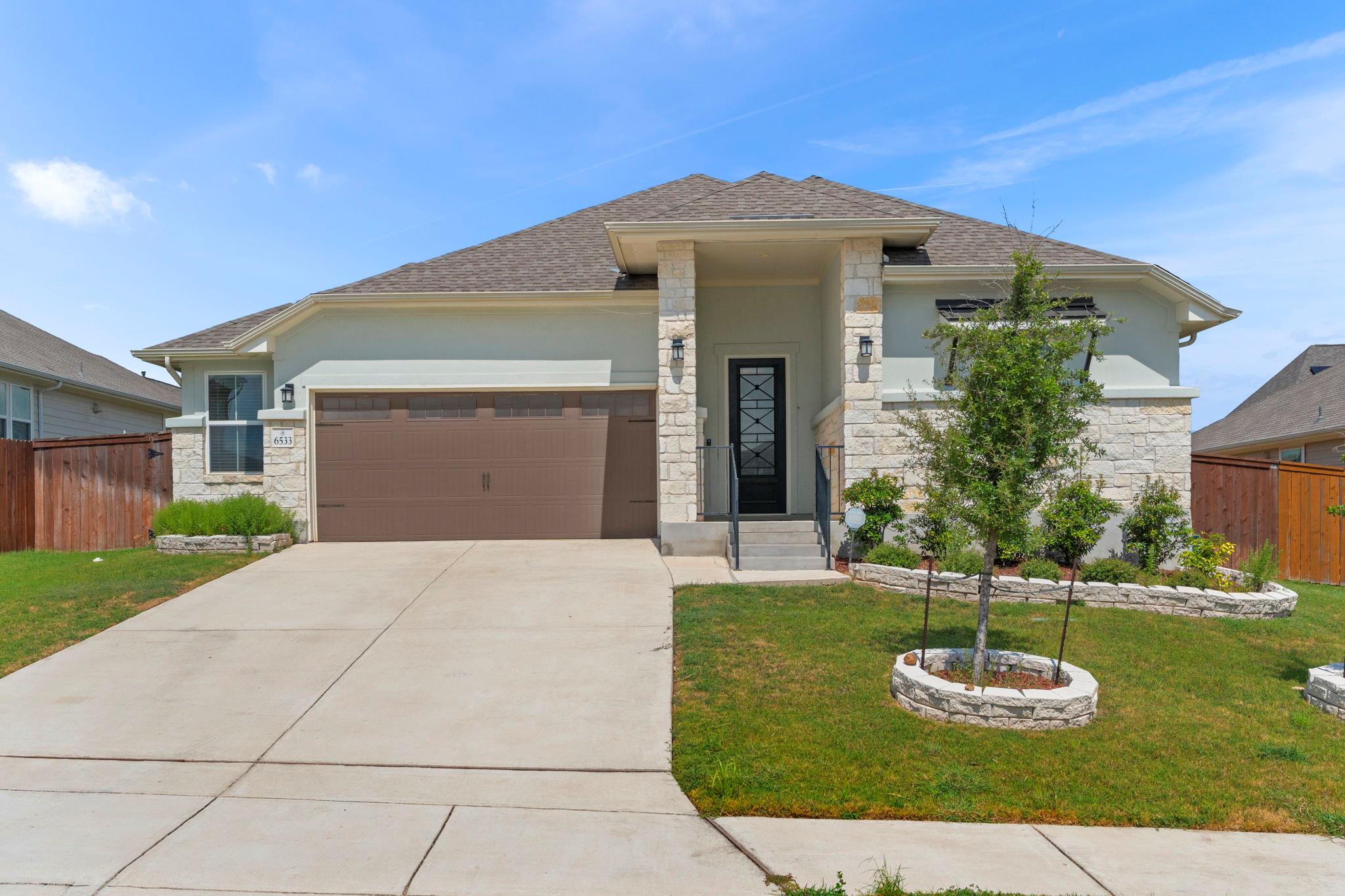6533 Crockett Cove Schertz TX 78108