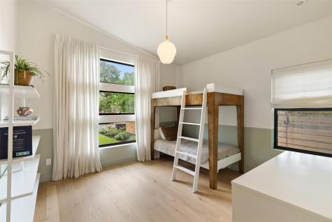 4602 Jinx Avenue Austin TX 78745