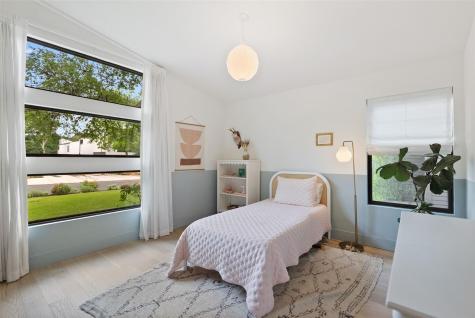 4602 Jinx Avenue Austin TX 78745