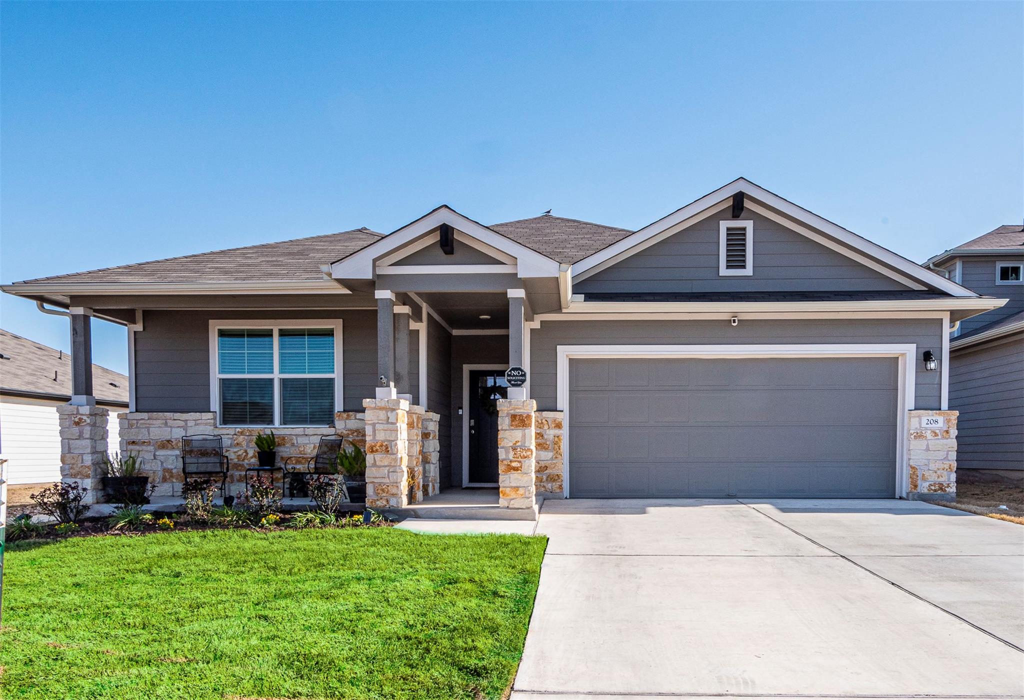 208 Greens Bayou Trail Hutto TX 78634