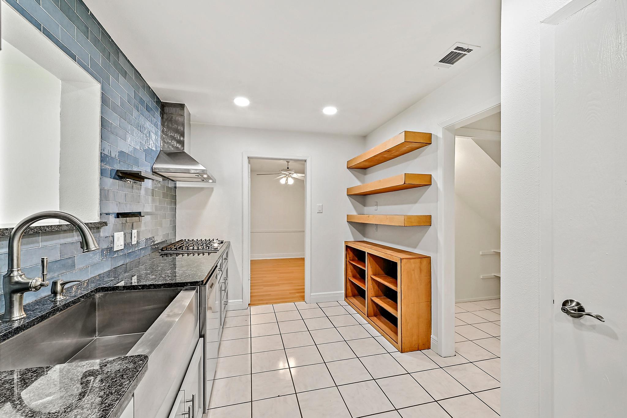 1804 Oakridge Drive Round Rock TX 78681