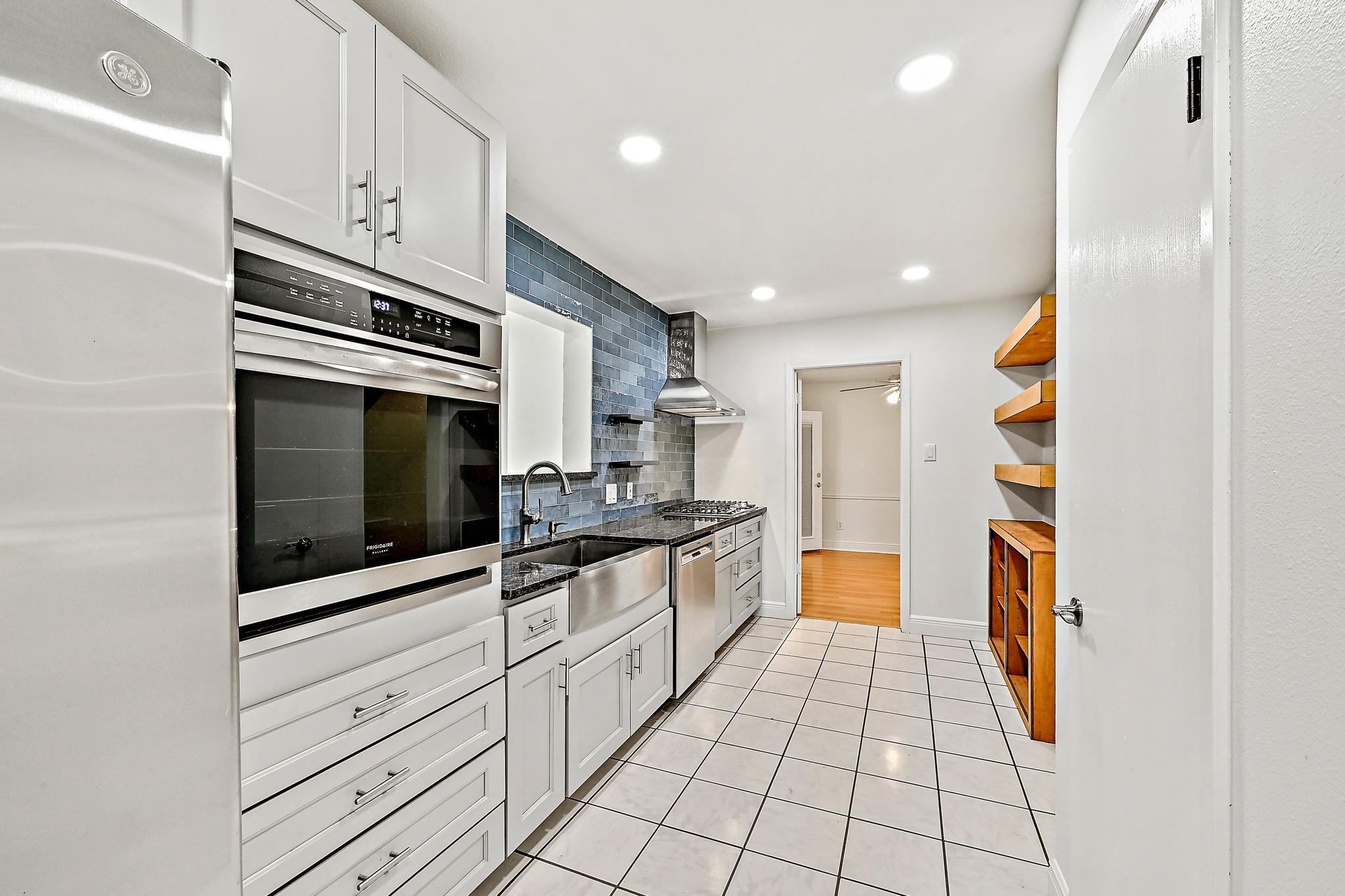 1804 Oakridge Drive Round Rock TX 78681