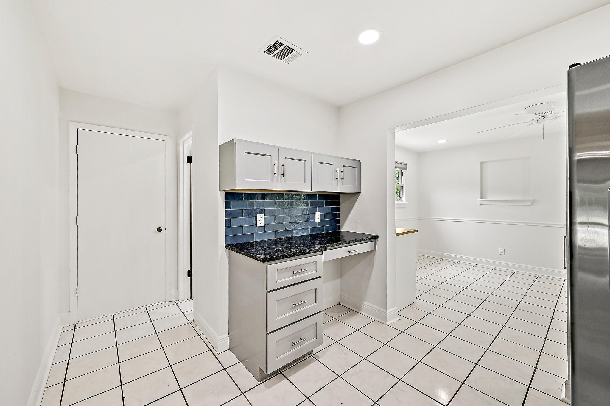 1804 Oakridge Drive Round Rock TX 78681