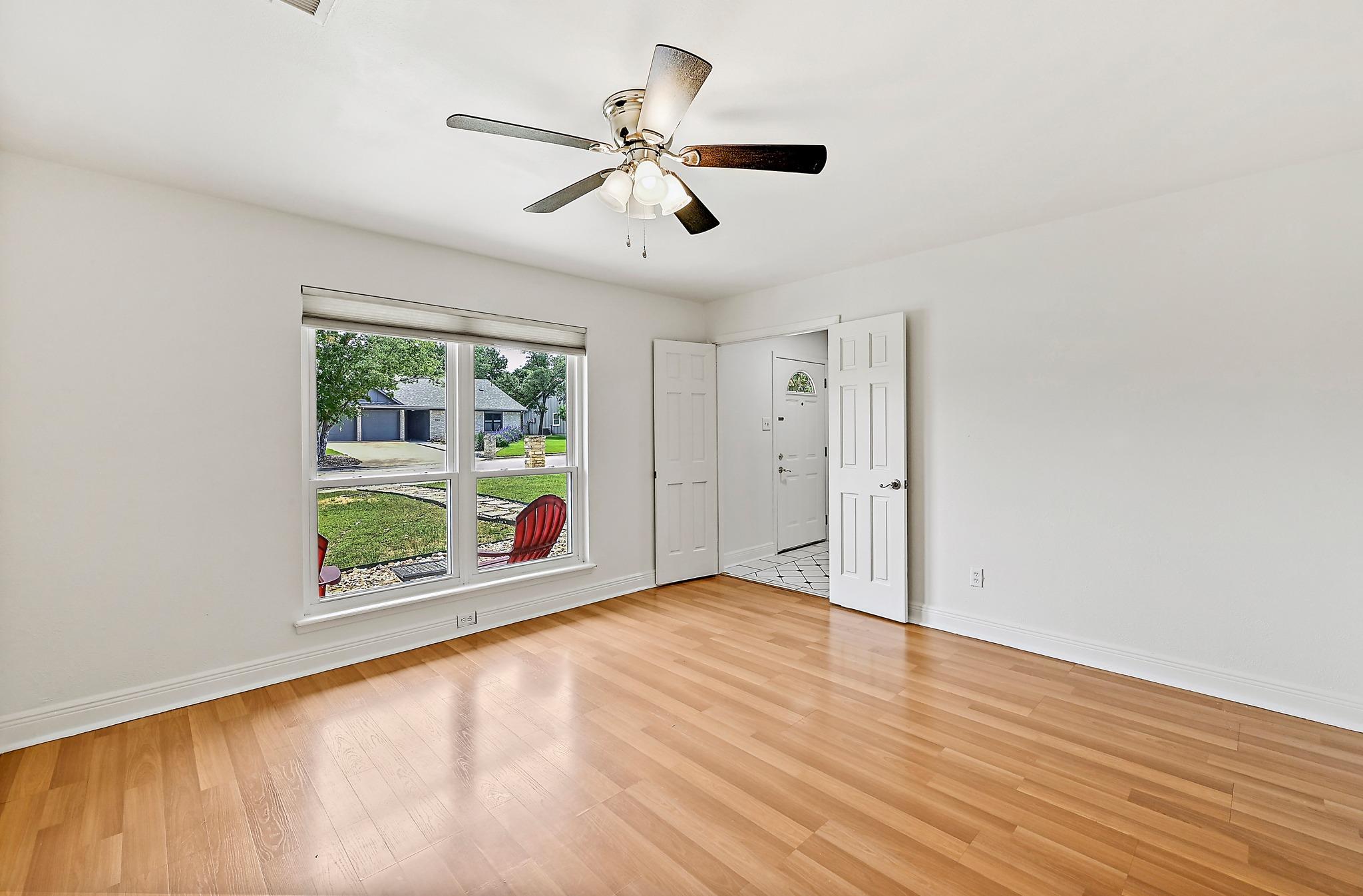 1804 Oakridge Drive Round Rock TX 78681