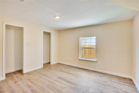 211 E Burton Street Manor TX 78653