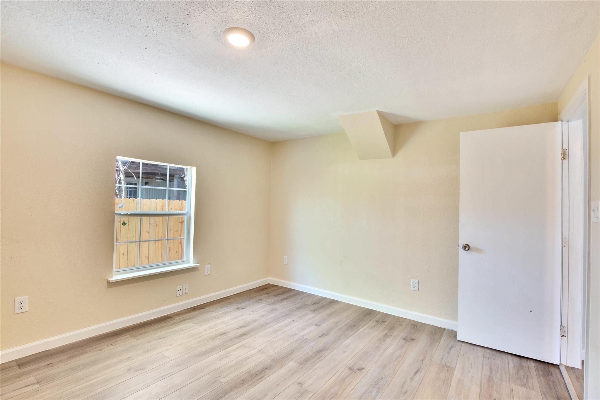 211 E Burton Street Manor TX 78653
