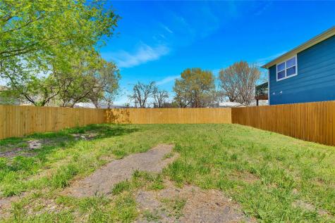 211 E Burton Street Manor TX 78653