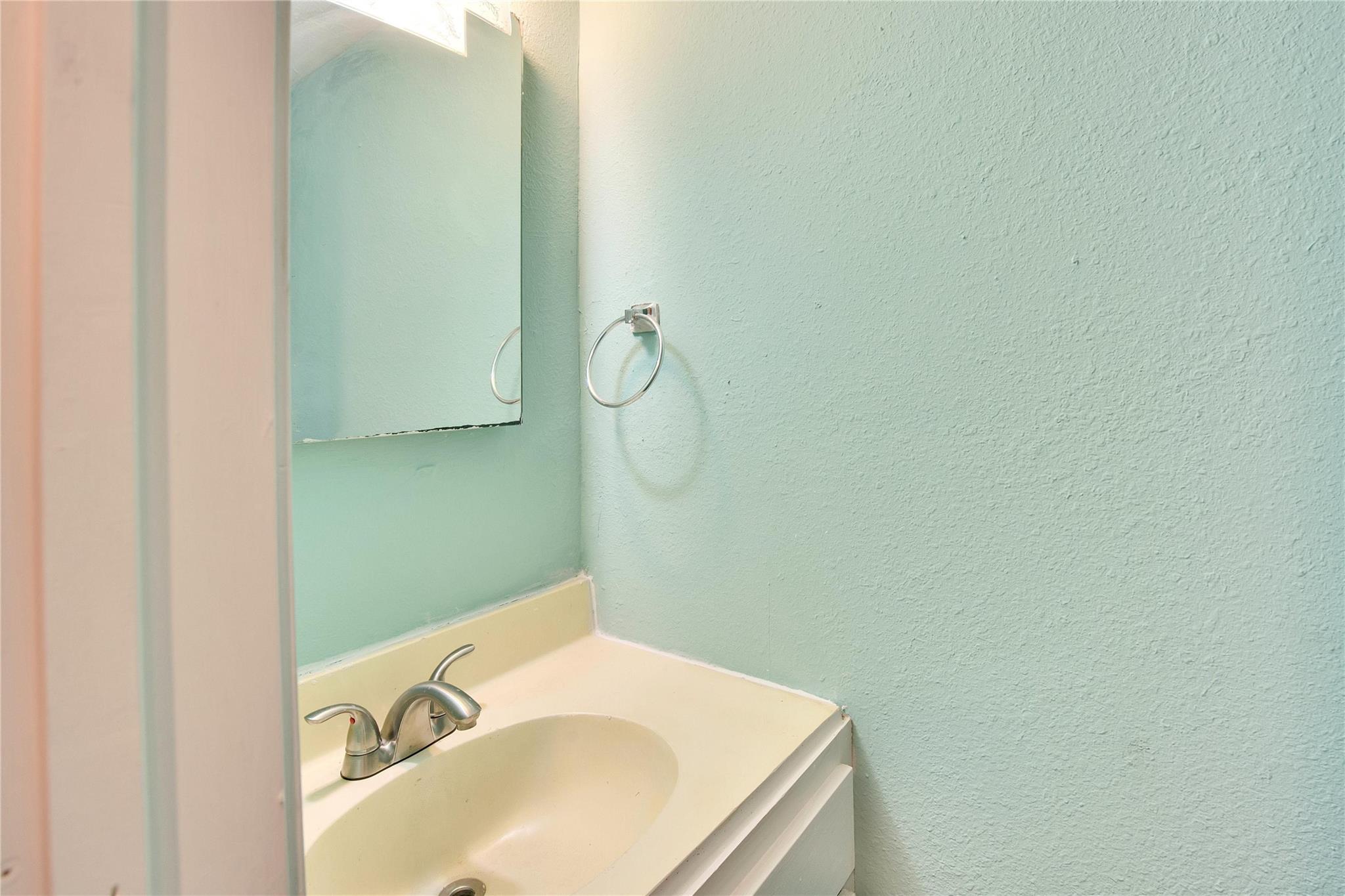 211 E Burton Street Manor TX 78653