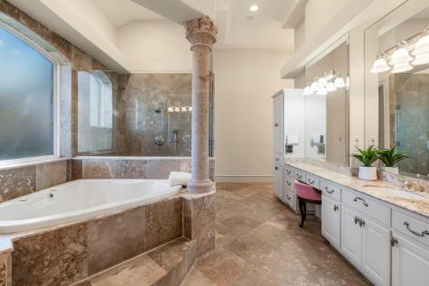 401 Brooks Hollow Road Lakeway TX 78734