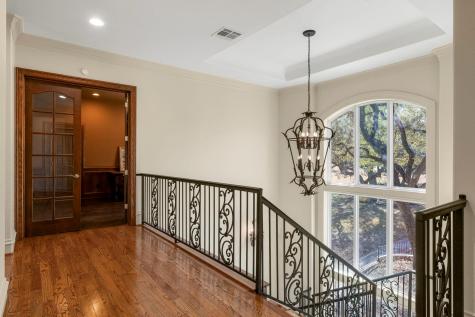 401 Brooks Hollow Road Lakeway TX 78734