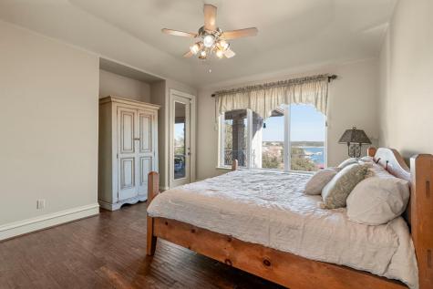 401 Brooks Hollow Road Lakeway TX 78734