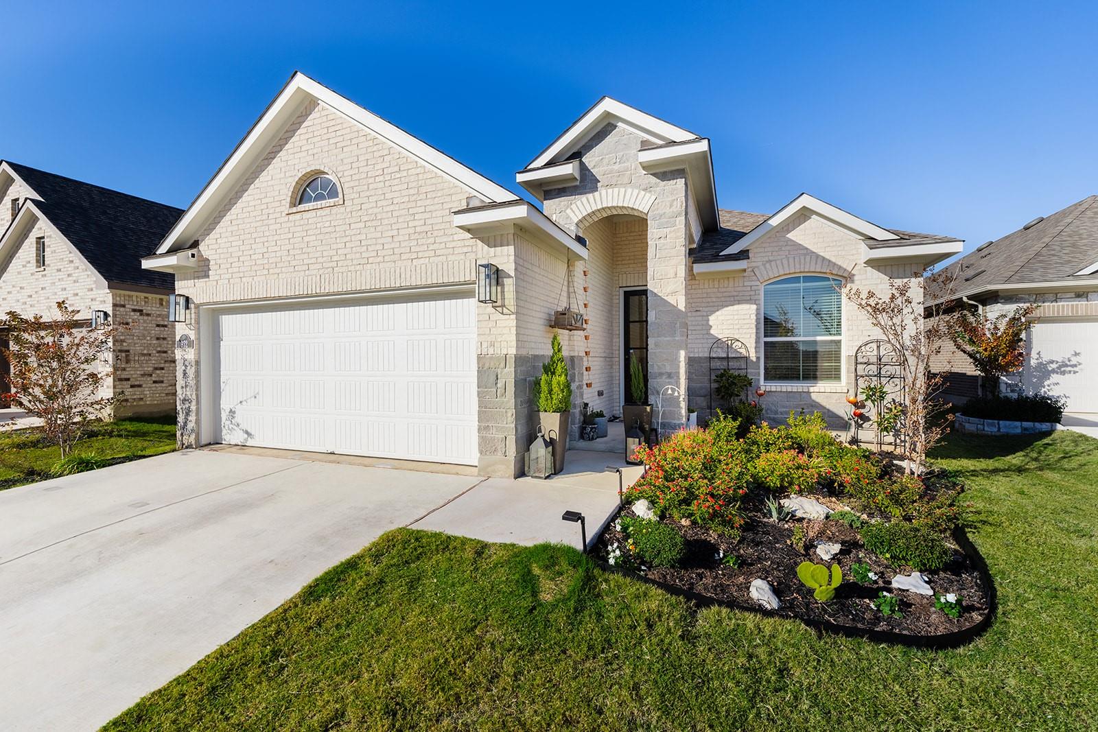 972 Leaning Oak Lane Georgetown TX 78628