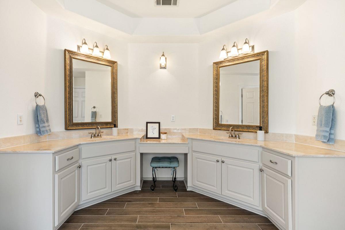 744 W Bartlett Drive Buda TX 78610