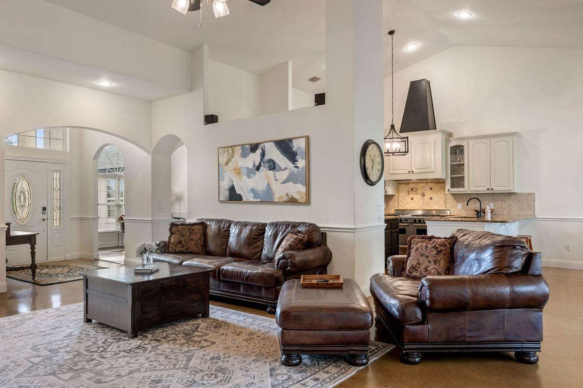 744 W Bartlett Drive Buda TX 78610
