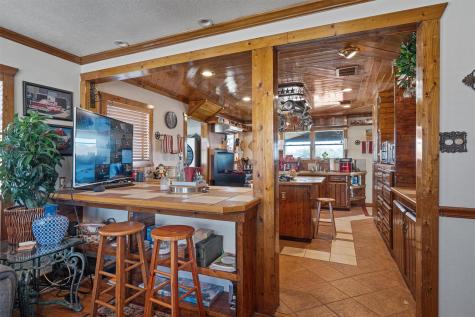 5300 County Road 424 Taylor TX 76574