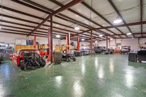 5300 County Road 424 Taylor TX 76574