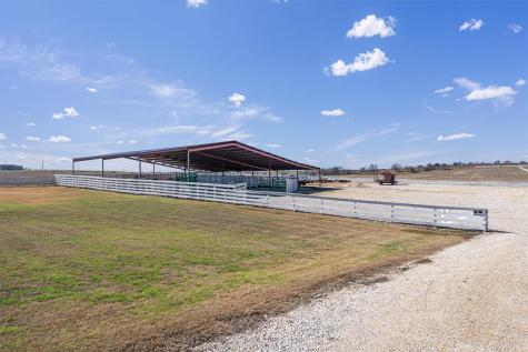 5300 County Road 424 Taylor TX 76574