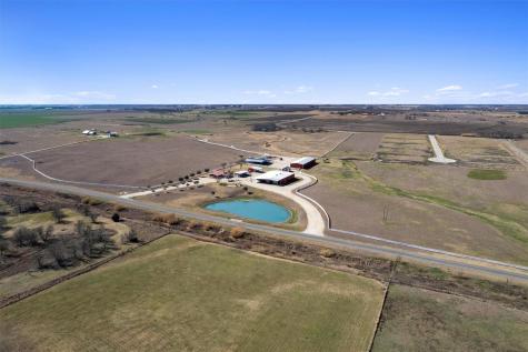 5300 County Road 424 Taylor TX 76574