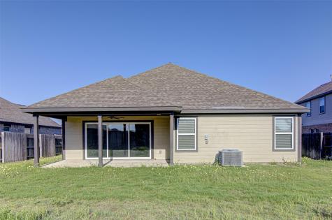 111 Nandina Path Bastrop TX 78602