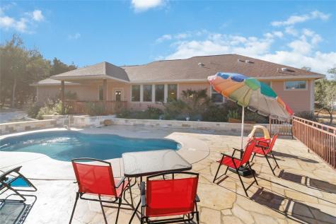 1193 Persimmon Pass Fischer TX 78623