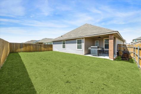 168 Onna Street Taylor TX 76574