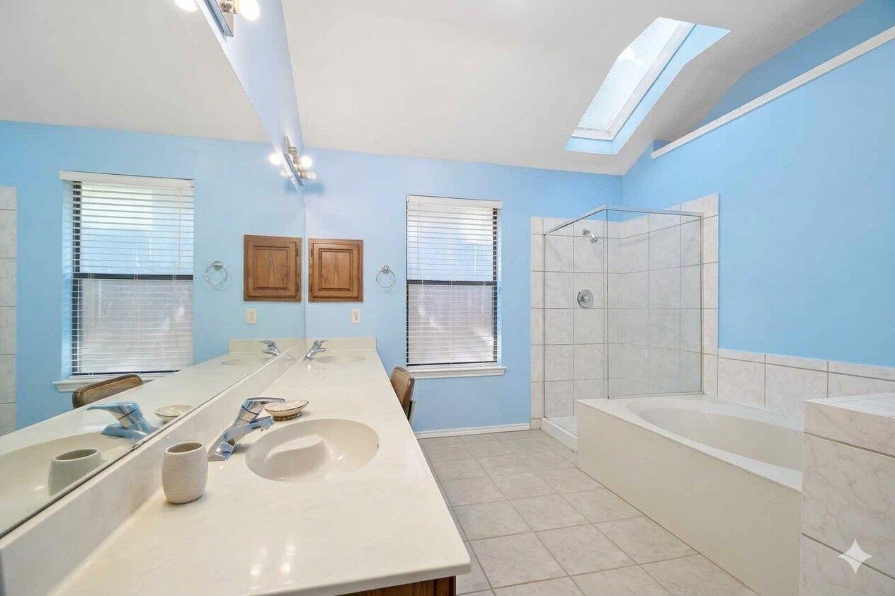 1801 Twisted Oak Drive Leander TX 78641