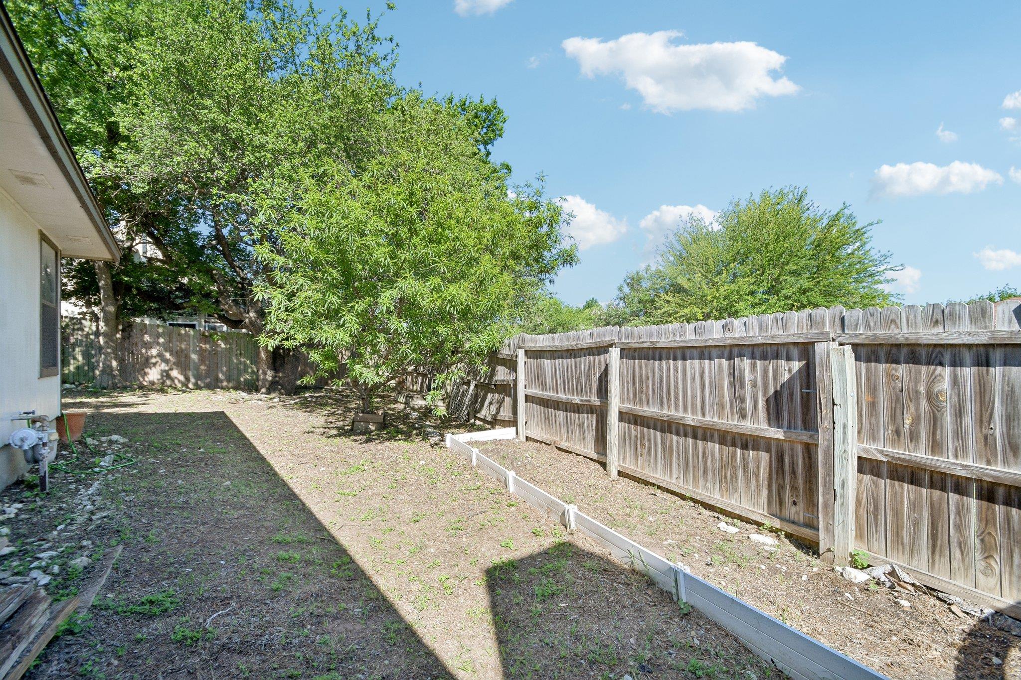 1801 Twisted Oak Drive Leander TX 78641