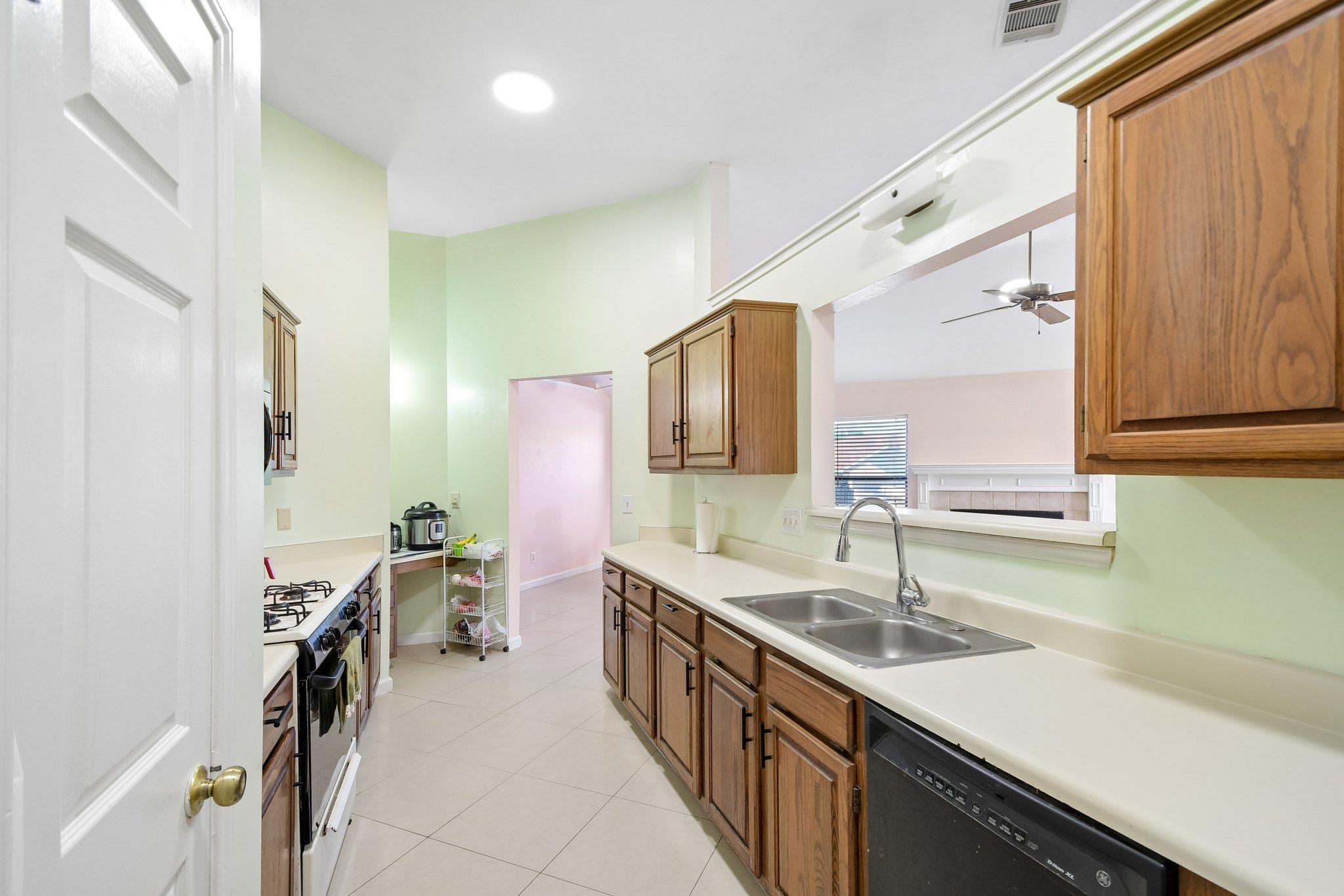 1801 Twisted Oak Drive Leander TX 78641