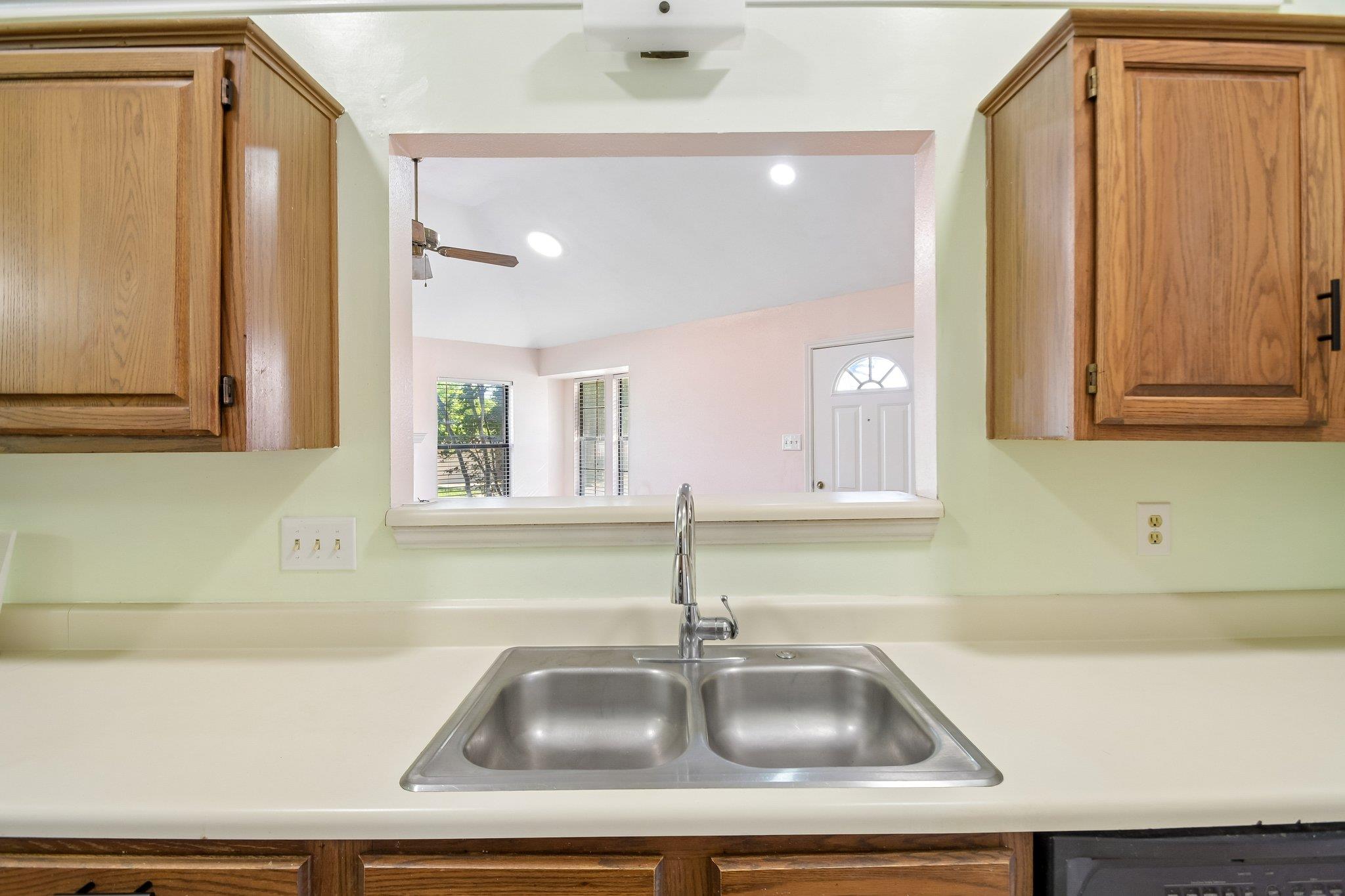 1801 Twisted Oak Drive Leander TX 78641