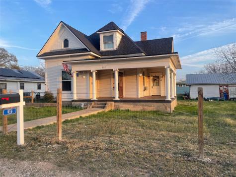 215 W Main Street Lometa TX 76853