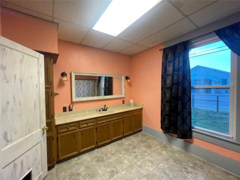 215 W Main Street Lometa TX 76853