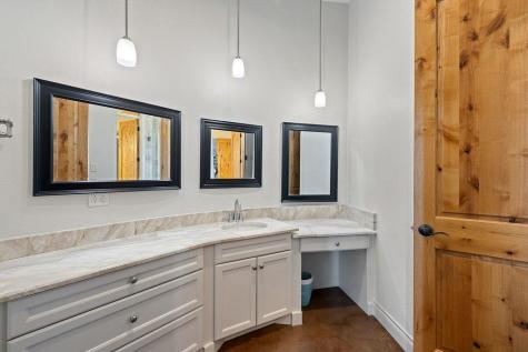 1310 Hurst Hollow Austin TX 78734