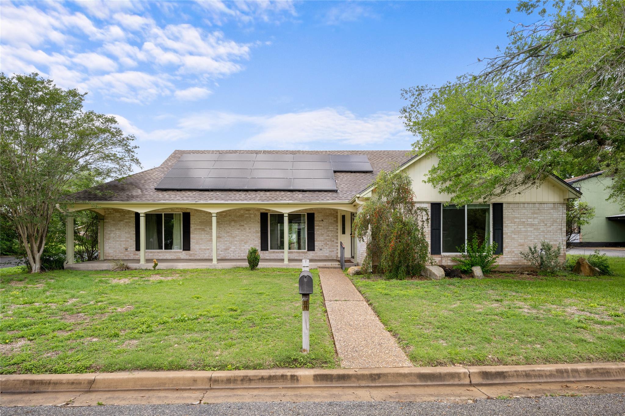 315 E Fannin Street La Grange TX 78945