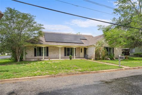315 E Fannin Street La Grange TX 78945