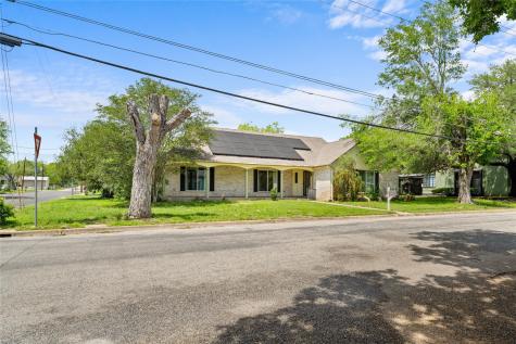 315 E Fannin Street La Grange TX 78945