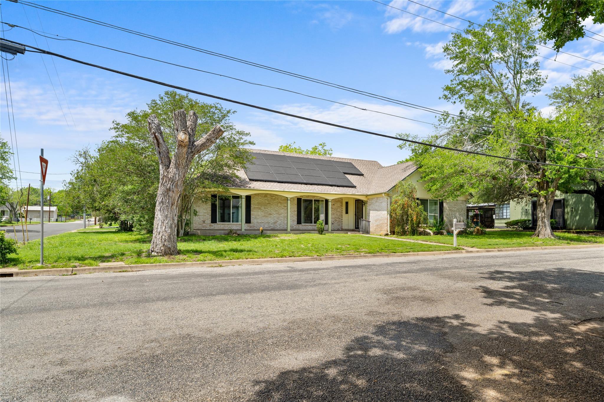 315 E Fannin Street La Grange TX 78945