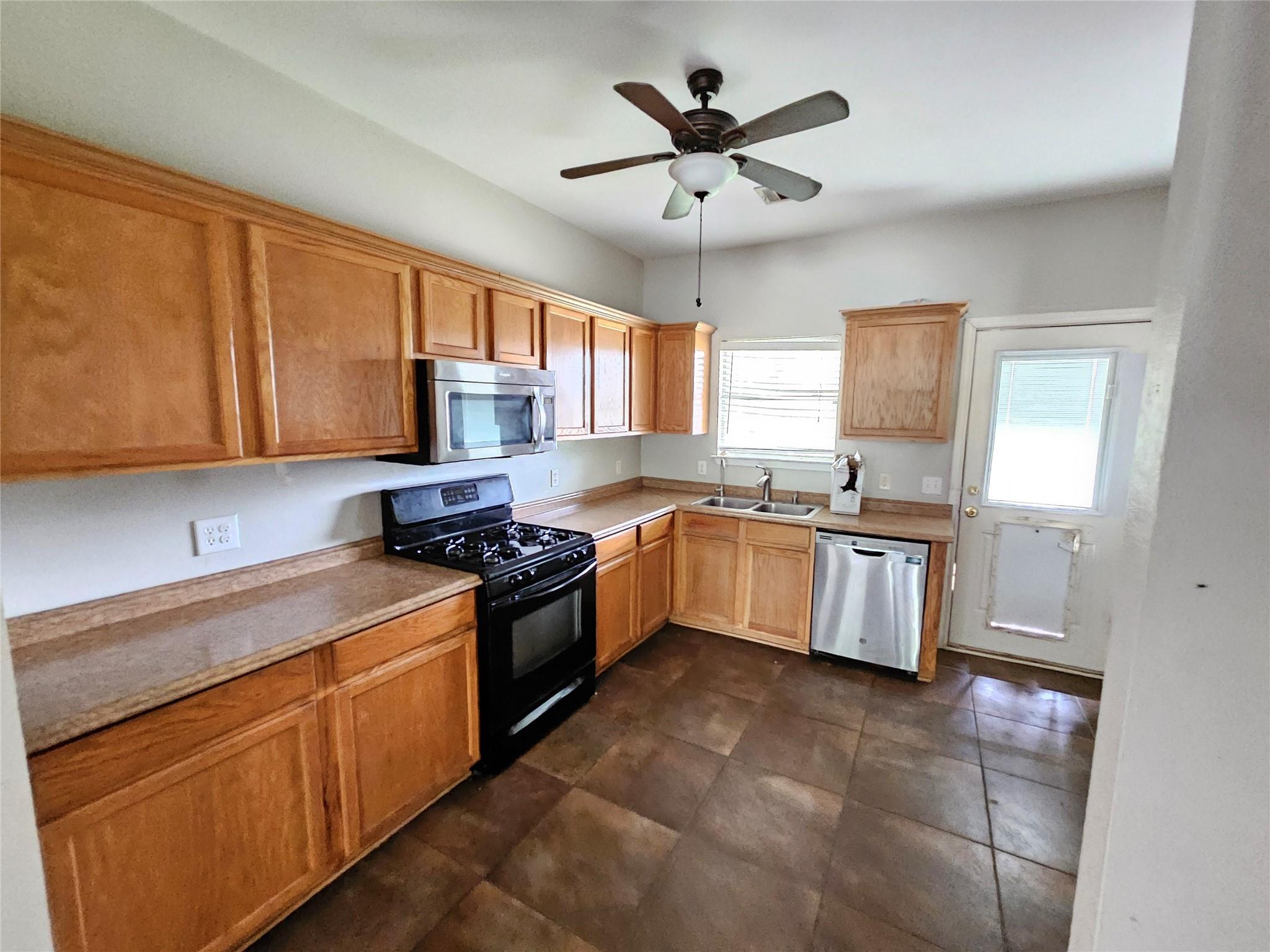 4672 Mather Kyle TX 78640