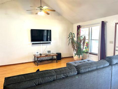 251 Milam Lane Bastrop TX 78602