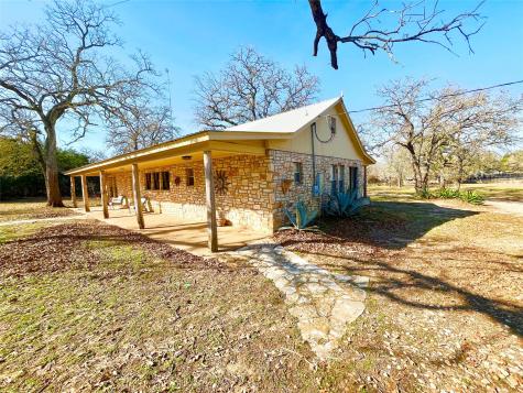 251 Milam Lane Bastrop TX 78602