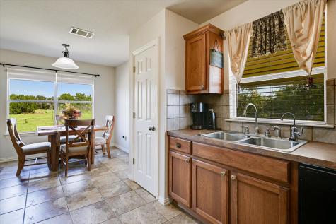 172 Round Up Drive Liberty Hill TX 78642