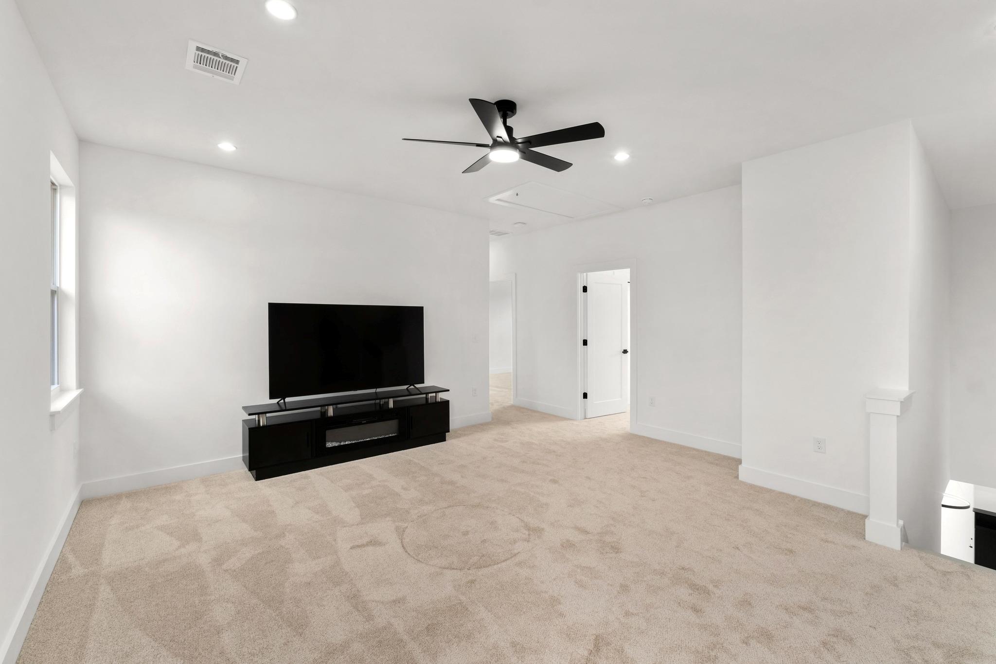 1500 Sylvan Glade Austin TX 78745