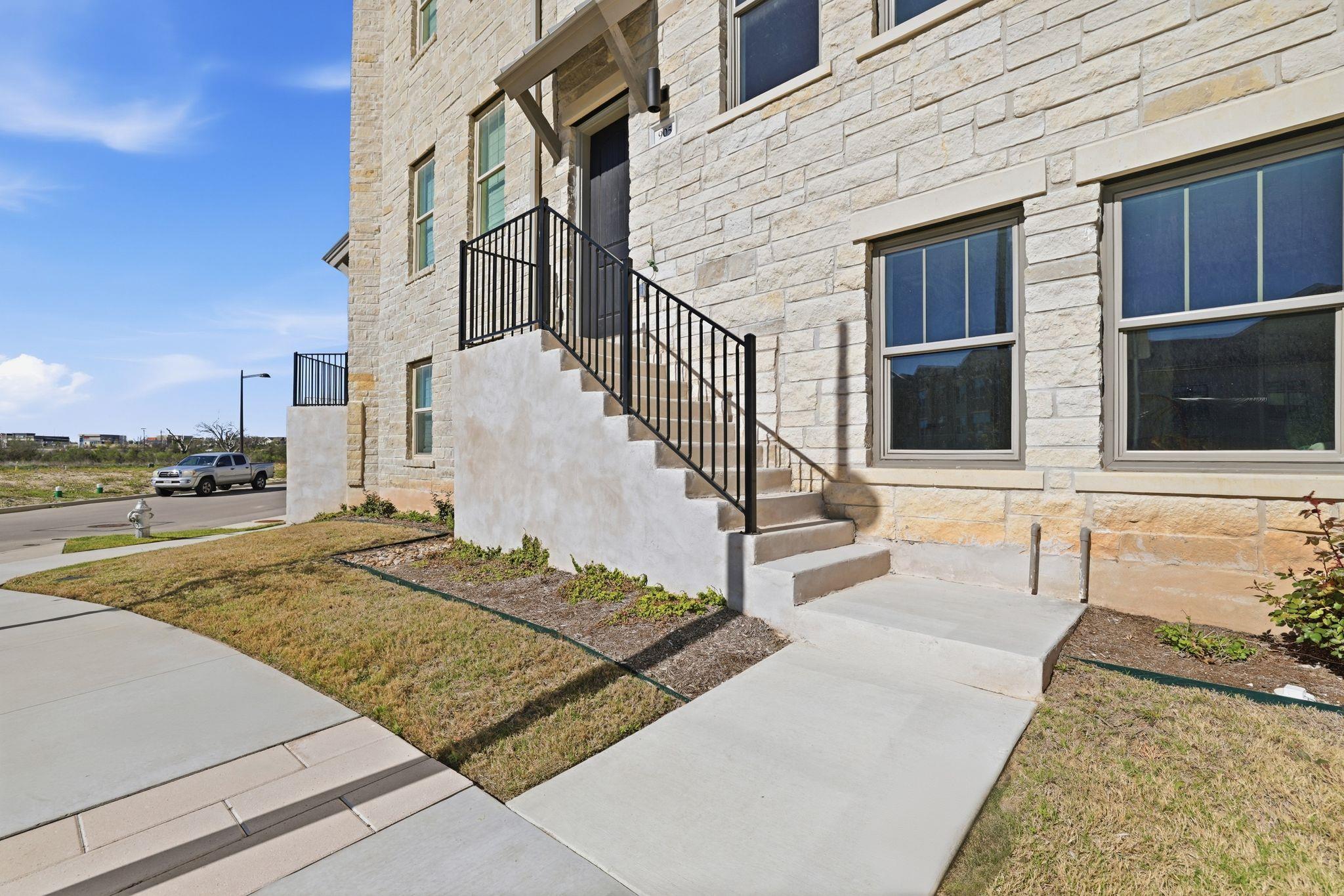 905 Pullman Street Leander TX 78641