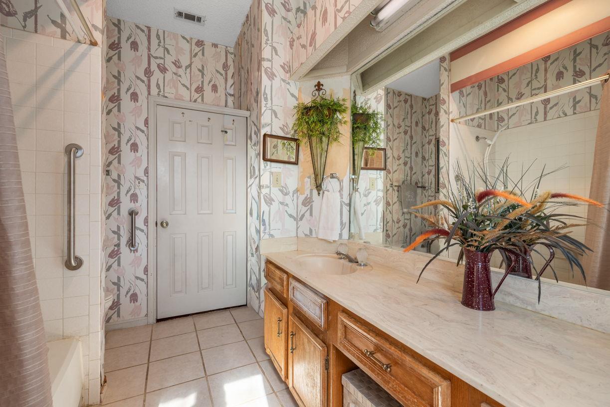 5726 Abilene Trail Austin TX 78749